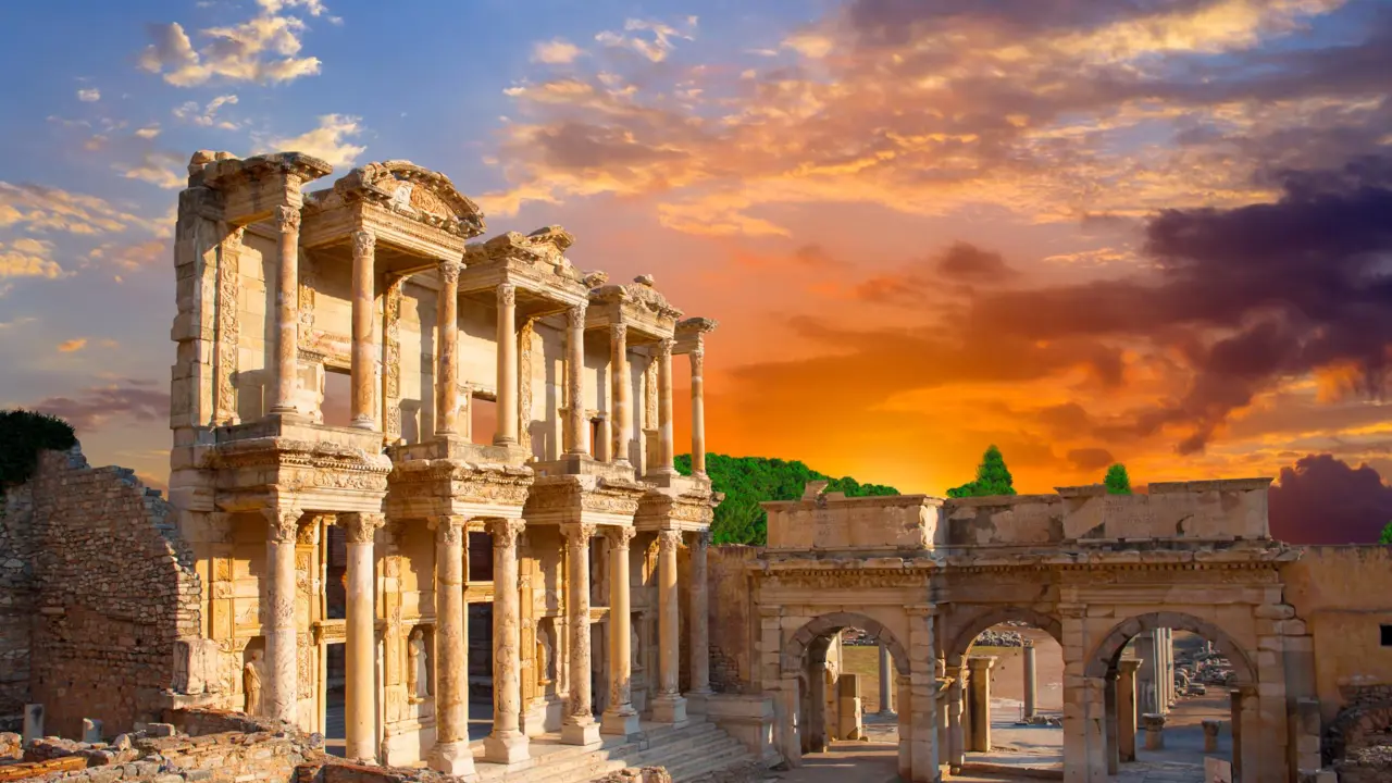 Sh 167371061 Celsus Library In Ephesus, Selcuk, Turkey