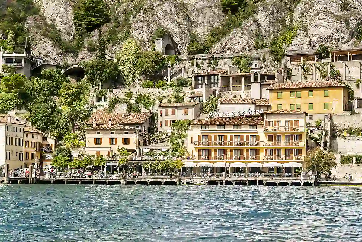 Hotel All'azzurro, Limone Exterior