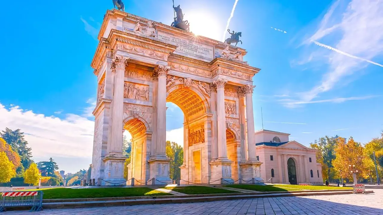 Sh 786702703 Arch Of Peace Milan Italy