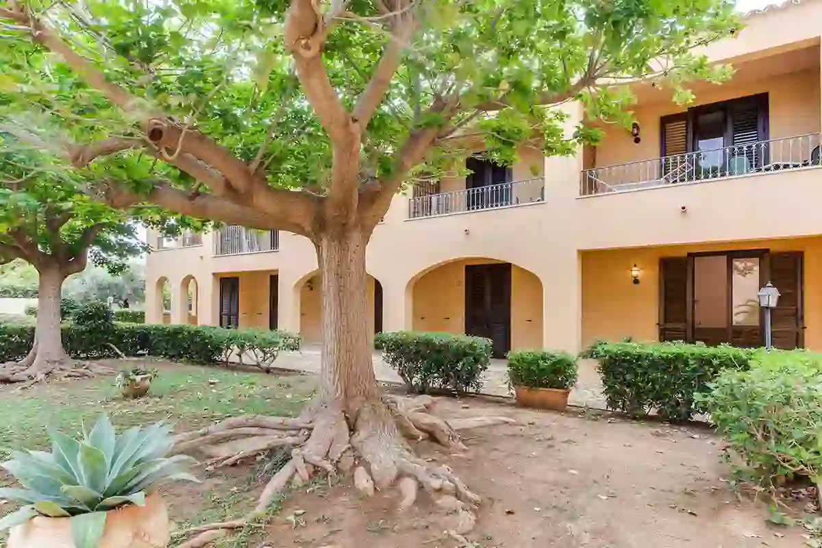 La Tonnara Di Bonagia Resort, Valderice Courtyard
